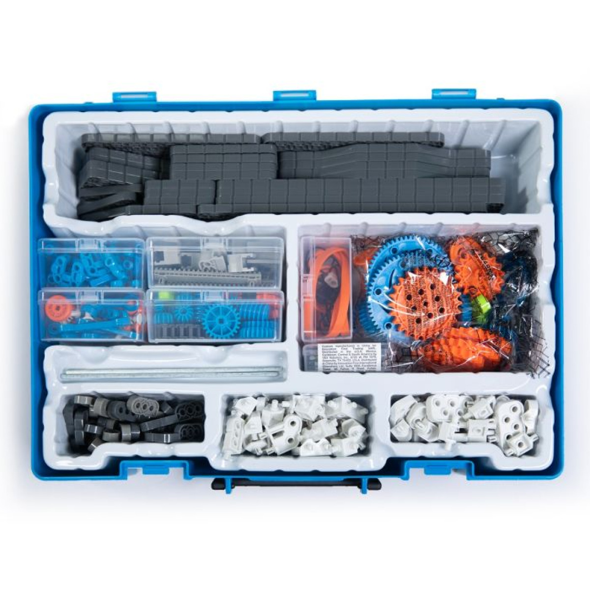 Tekmovalni komplet VEX IQ druge generacije z modularnimi deli in roboti.
